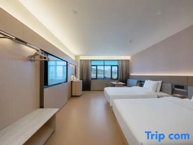 Superior Twin room with lake view