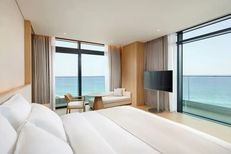 Grand Double Suite with ocean view
