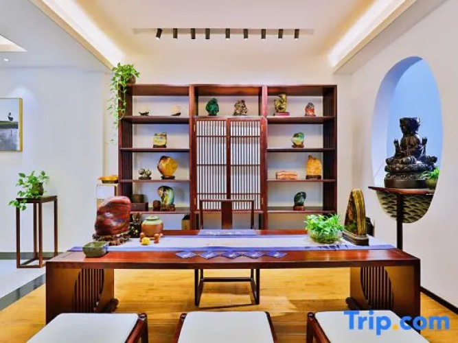 Zhuchen Inn