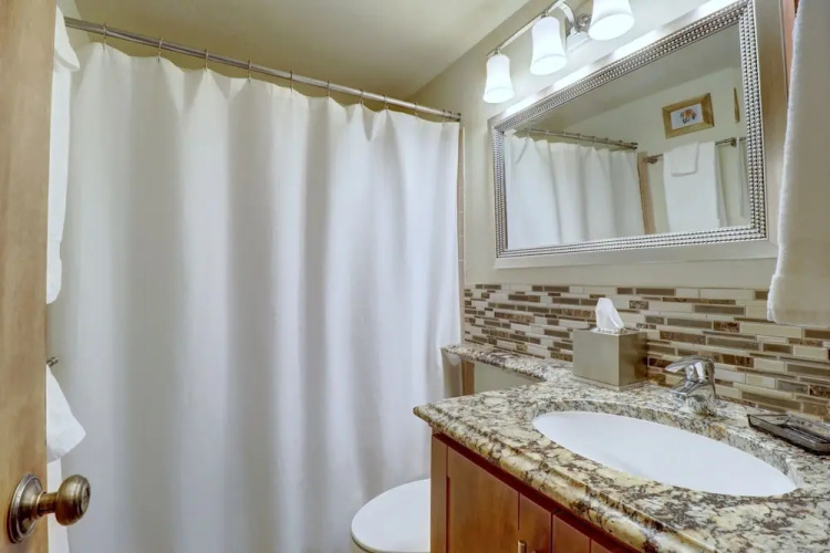 201c Mountain Side 1br 1ba 1 Bedroom Condo by RedAwning