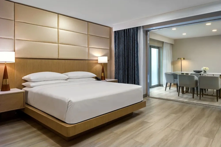 Double Club Suite