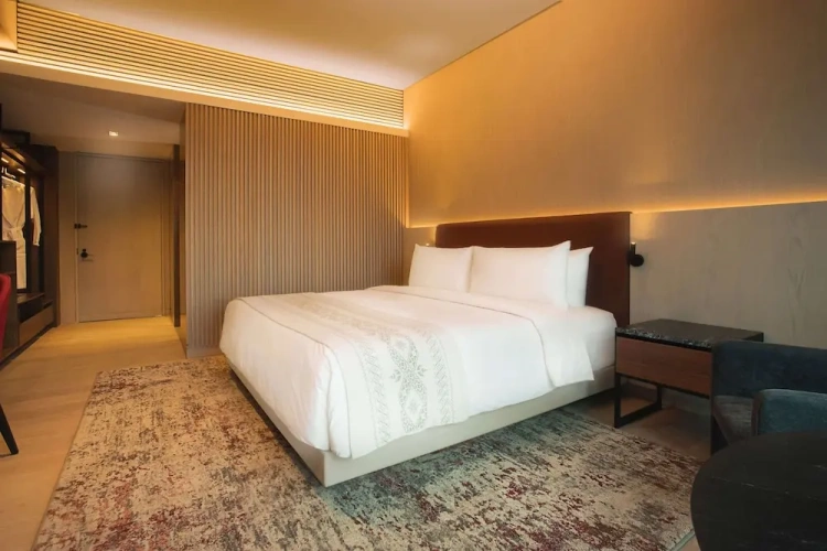 Double Club room