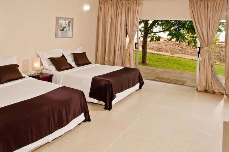 Lake Safari Lodge