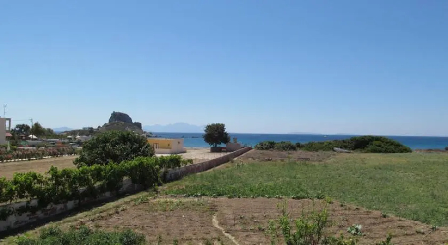 Agios Stefanos Studios & Apartments