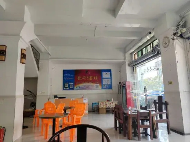 longzhou hostel
