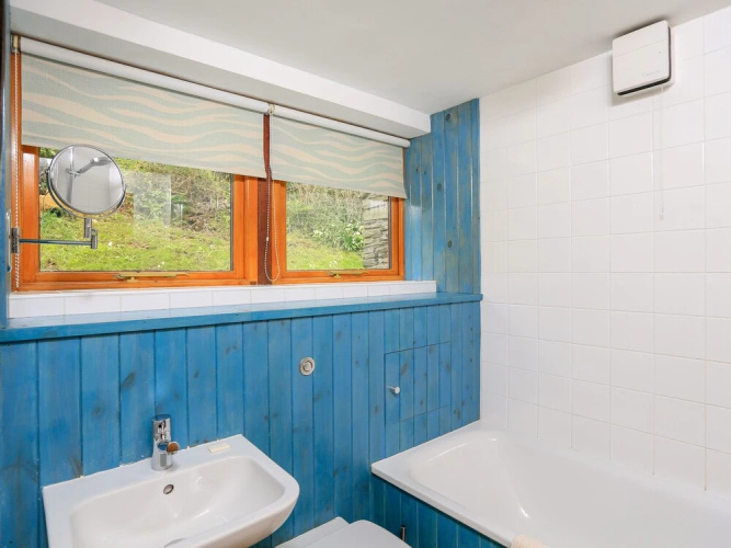 Hope Cottage, Lower Idston
