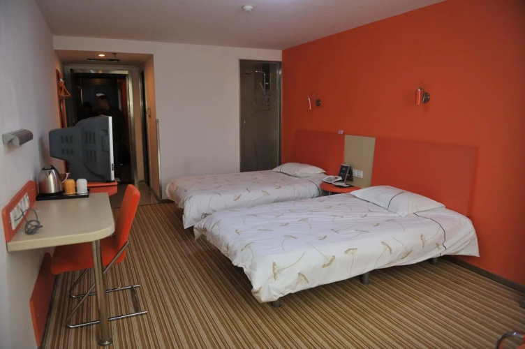 Motel 168