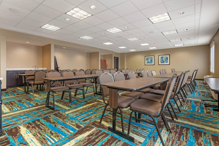 Comfort Inn And Suites Calgary Airport North photo 16