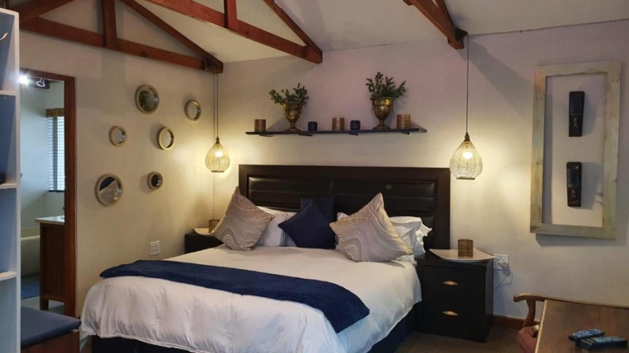 4 Bedrooms Cottage
