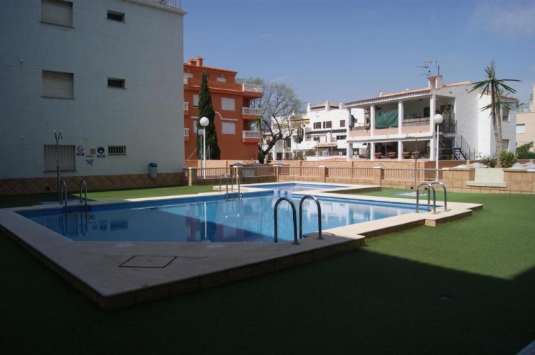 3 Bedrooms Apartment