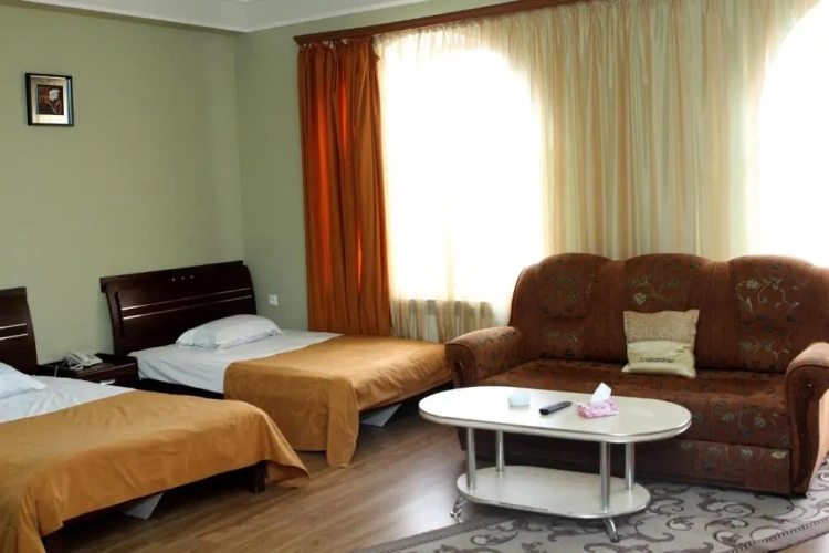 Standard Quadruple room with view