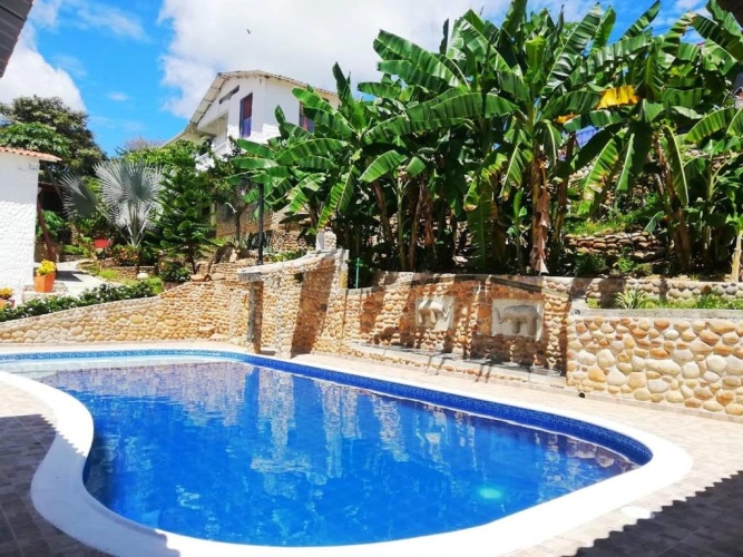 4 Bedrooms Cottage