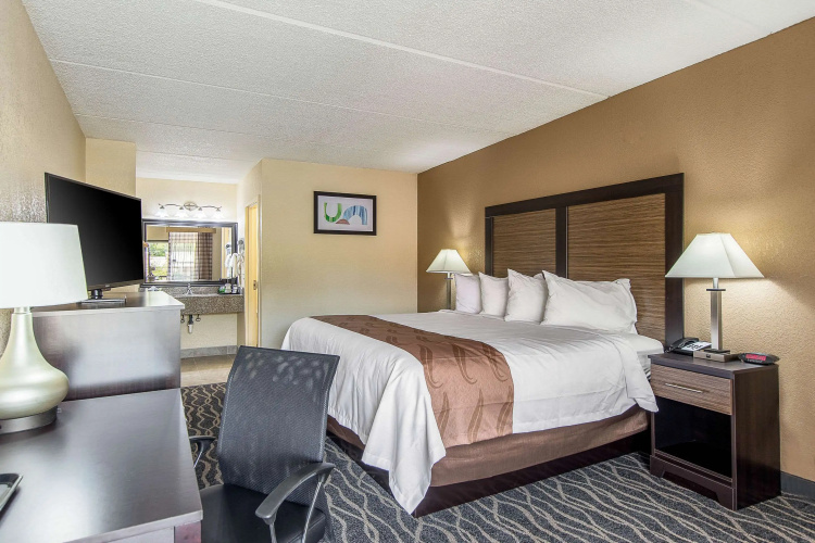 Quality Inn Forest City