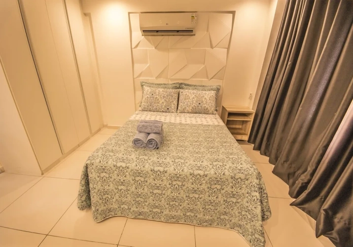 1 Bedroom Luxury Suite with partial sea view
