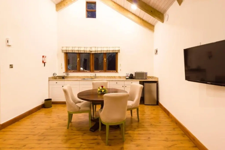 Deluxe Double Suite