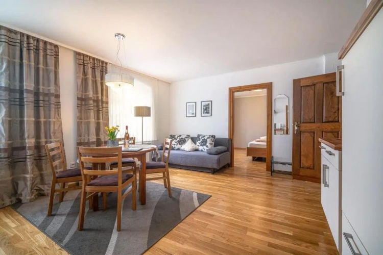 1 Bedroom Apartment