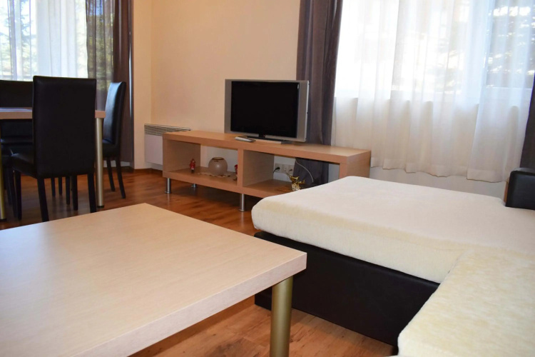 Detelina Residence