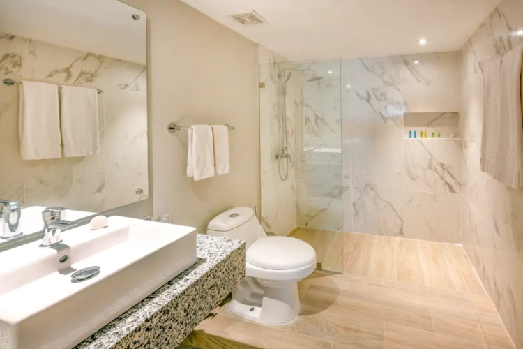 Coral Costa Caribe Beach Resort photo 12