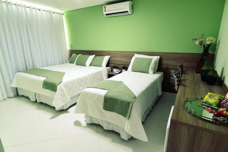 Standard Triple room