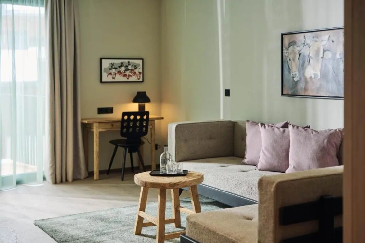 Suite with balcony