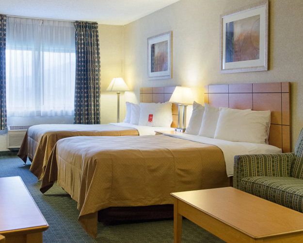 Econo Lodge Topeka at Wanamaker