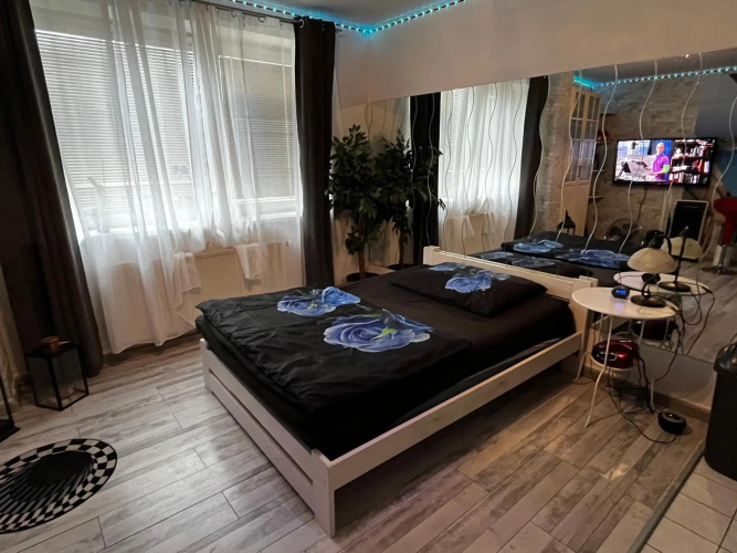 MONFas APARTMENT HOSTIVAŘ