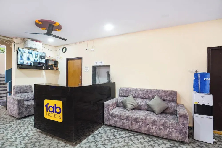 Fabhotel Sbr