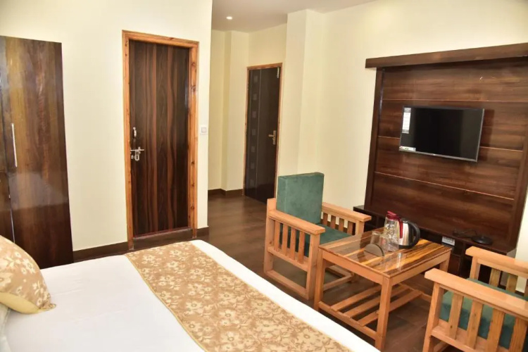 Royal Cedar BnB