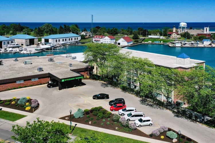 Wyndham Garden Kenosha Harborside photo 15