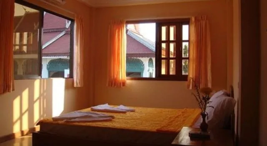 Prohm Roth Guesthouse