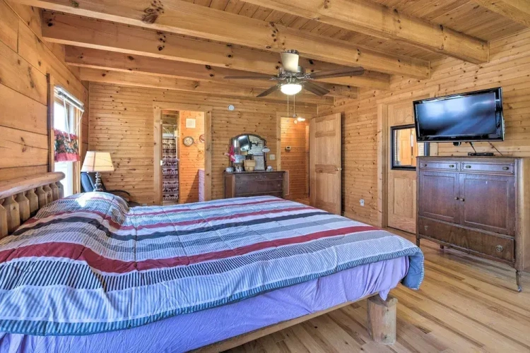 4 Bedrooms Standard room