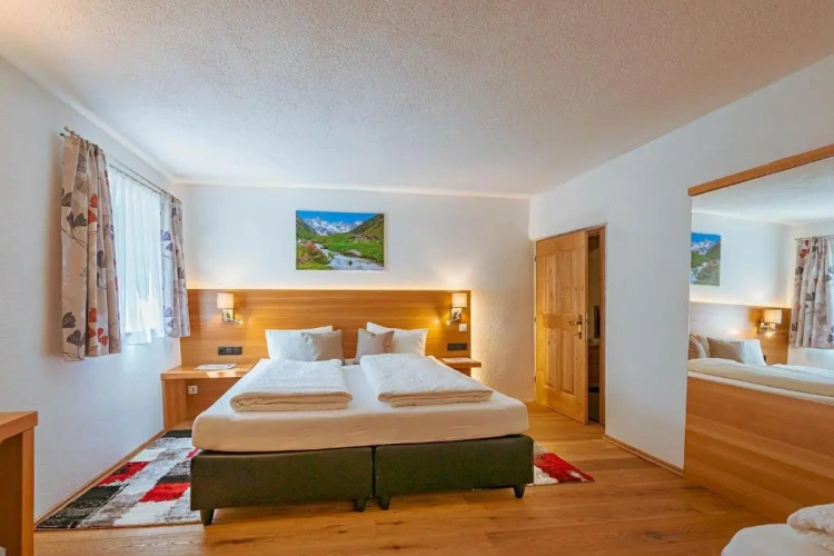 3 Bedrooms Double Apartment