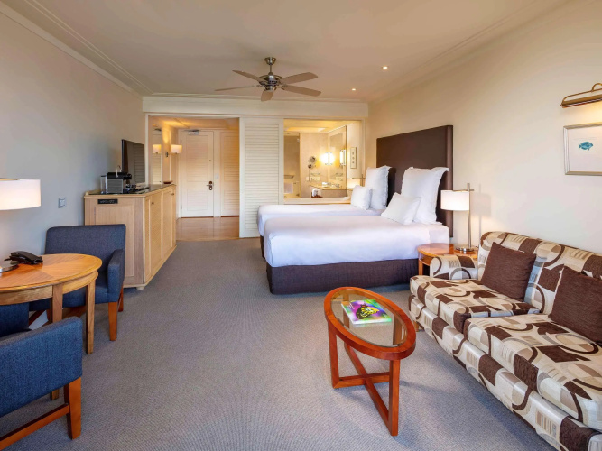 Pullman Reef Hotel Casino