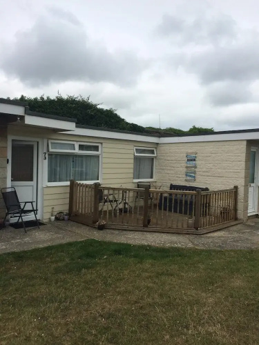 Beautiful 2-bed Chalet in Sandown