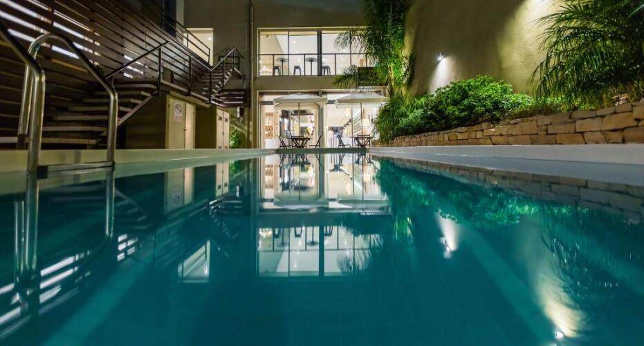 Gran Hotel FloresOver view