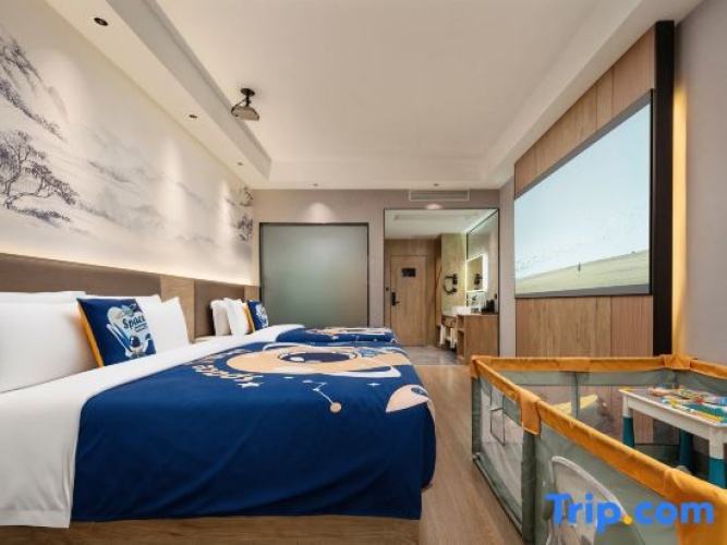 Standard Family room