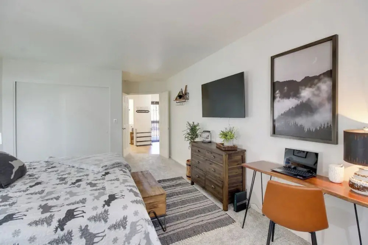Forest-view Balcony: Pinetop-lakeside Condo