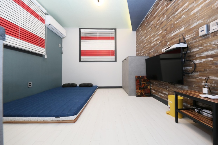 Standard Studio