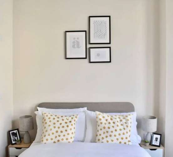 Spacious 4 Bedroom Flat in Central Brighton