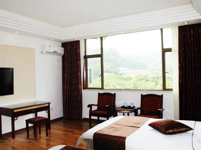 Mount Emei Xianhelou Hotel