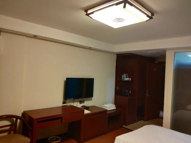 Wuyi Chengde Business Hotel