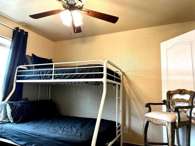 The Rustic @ Paseo de Encinal Dr # 4