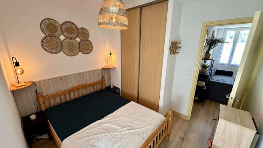 Modern 6-guest Flat in Mont-dore