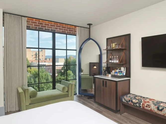 Double Suite