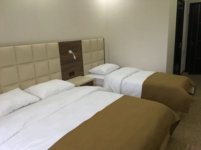 City Hotel