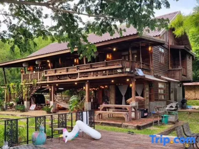 Baanfarangkhaoyai