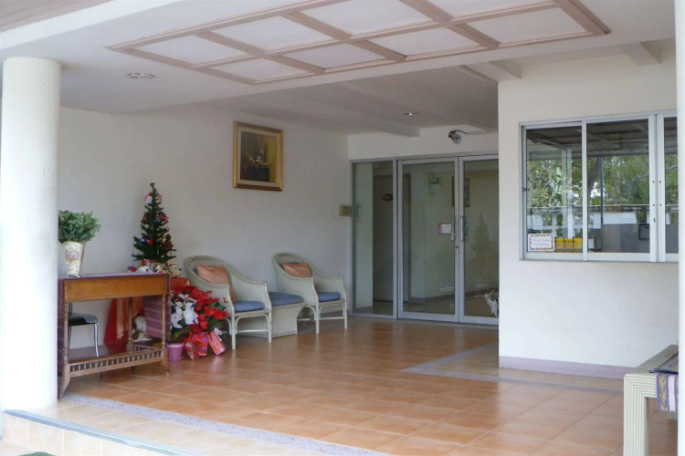 Thanapa Apartment