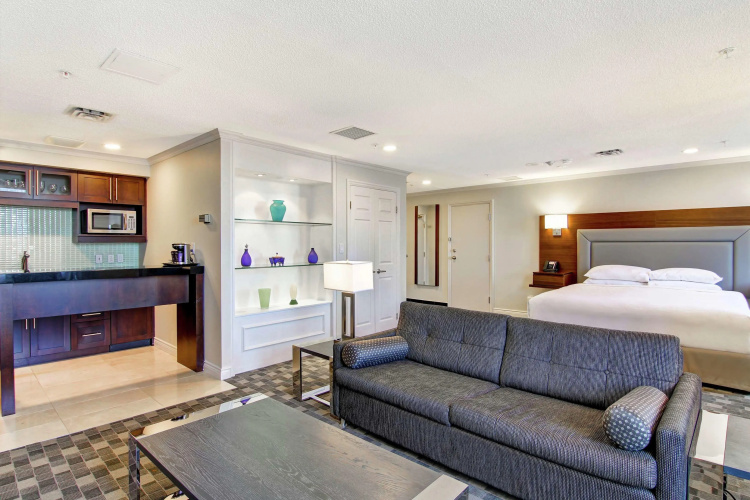 DoubleTree by Hilton Hotel Toronto Downtown