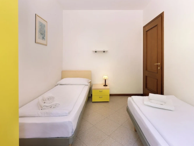 2 Bedrooms Apartment with balcony and with lake view