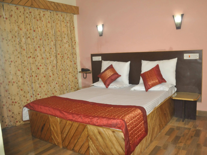 Hotel Kashmir Inn